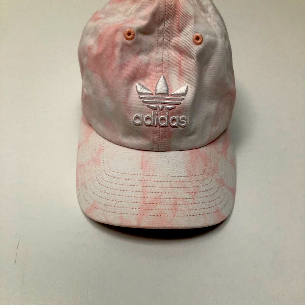 Never worn cute adidas hat